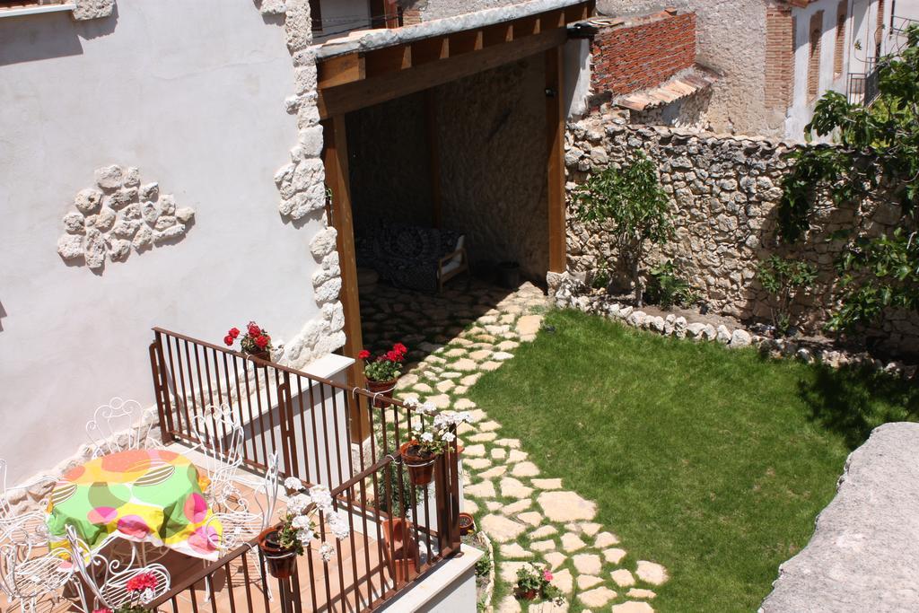Hostal Casa de Laura Aldeasona Exterior foto